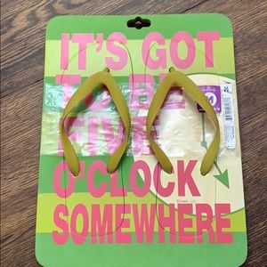 Hallmark Quip Flip Flops Five O’Clock Somewhere Women’s 8/9 NEW